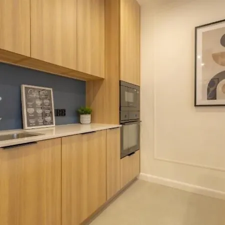 Cs Brown On Apartament *